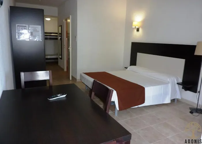 Apartahotel Adonis Florent 3*