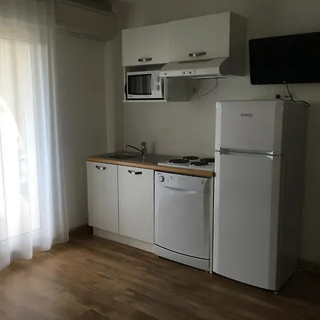 Aparthotel Adonis Florent