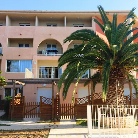 Adonis Florent Appart hôtel
