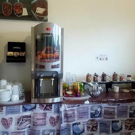 Adonis Florent Appart hôtel