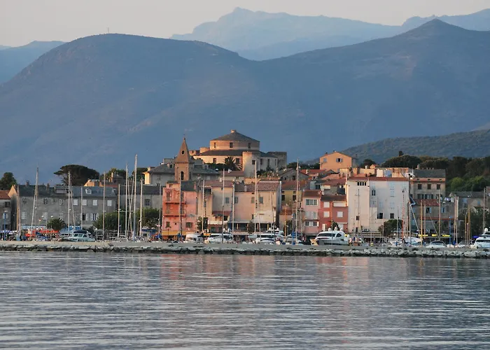 Lägenhetshotell Adonis Florent Saint-Florent (Corsica)
